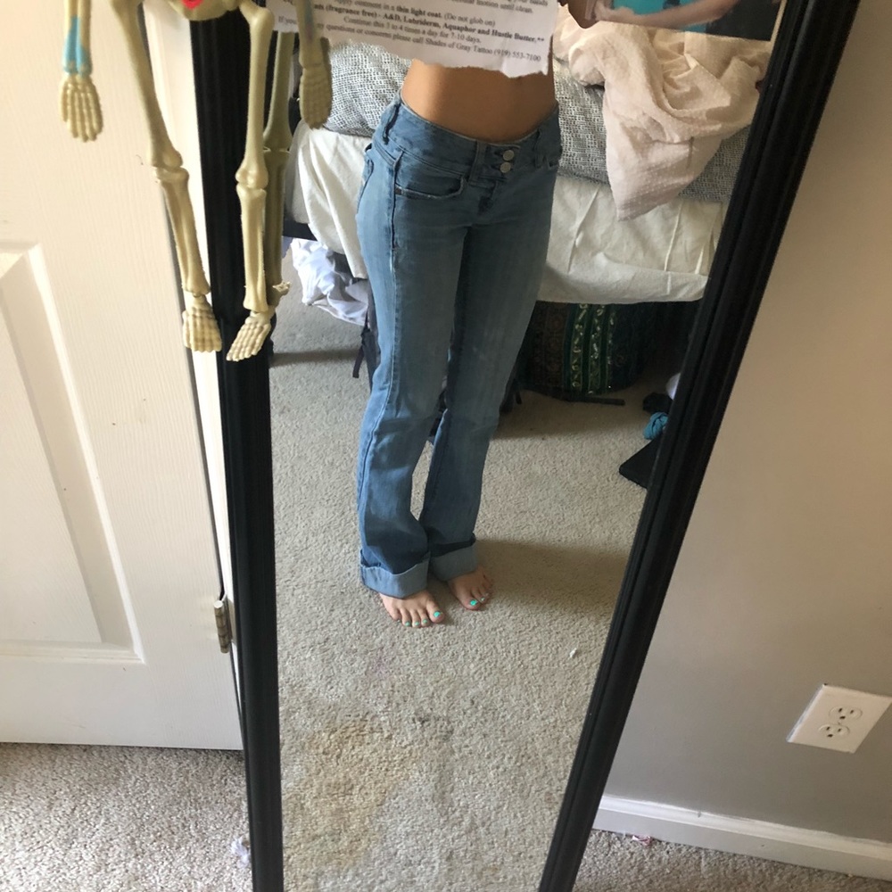 🌻American Eagle Artist Flare Light Wash Jeans